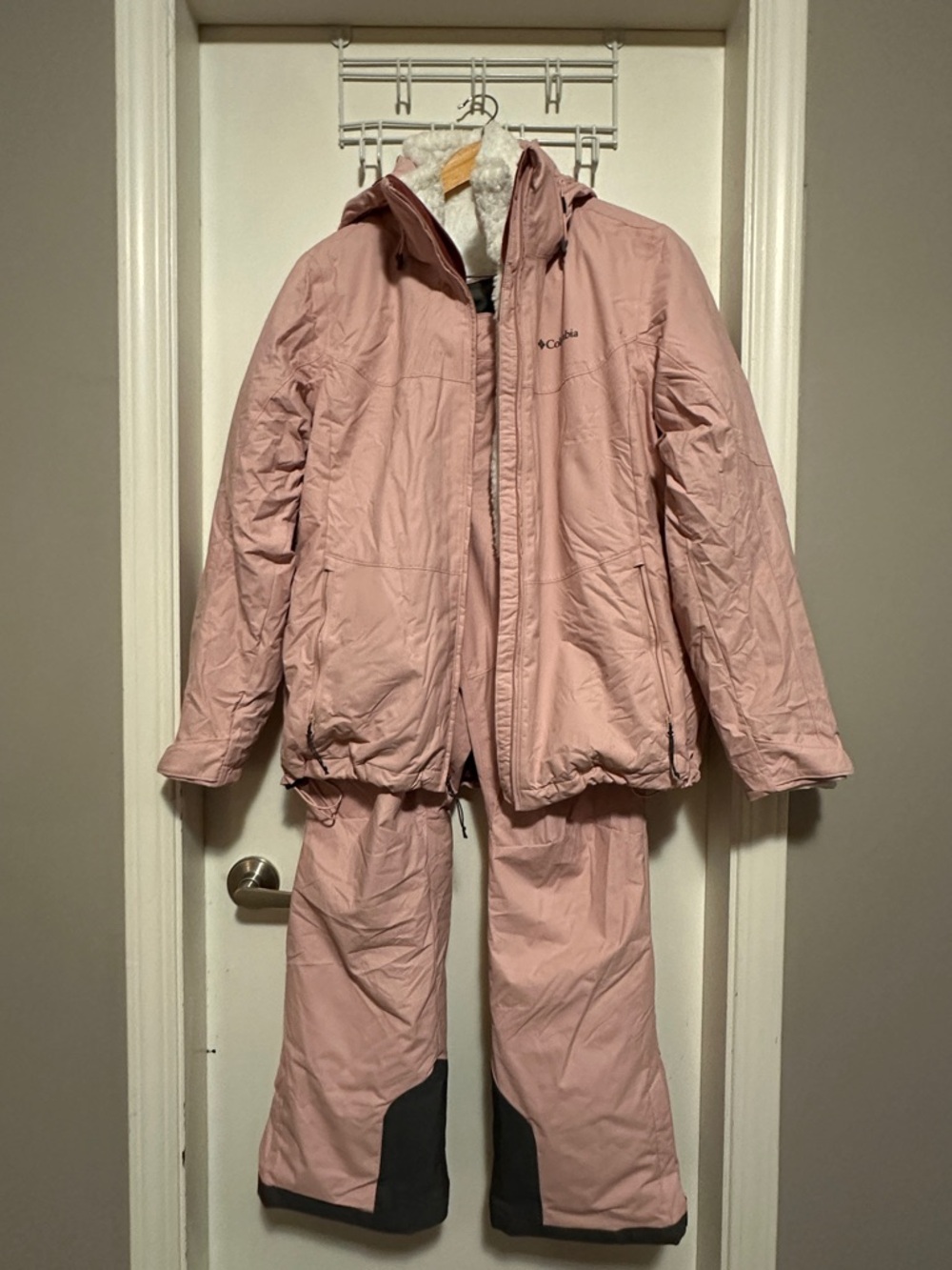 Columbia womens Pink Insulated Ski Jacket and Pants
